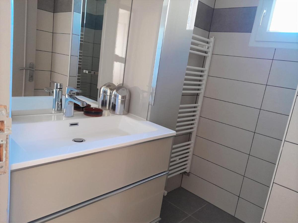 La Pause Sous Le Pin B&B Chambres D'Hotes Capestang Exteriör bild
