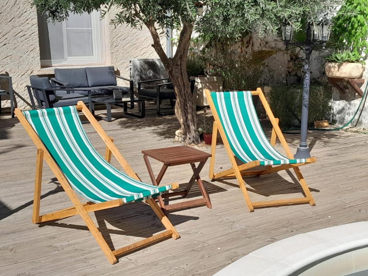 La Pause Sous Le Pin B&B Chambres D'Hotes Capestang Exteriör bild