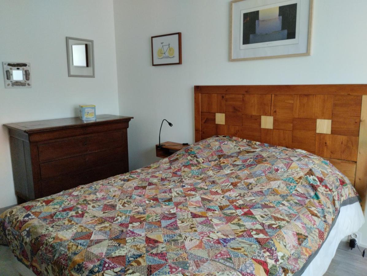 La Pause Sous Le Pin B&B Chambres D'Hotes Capestang Exteriör bild