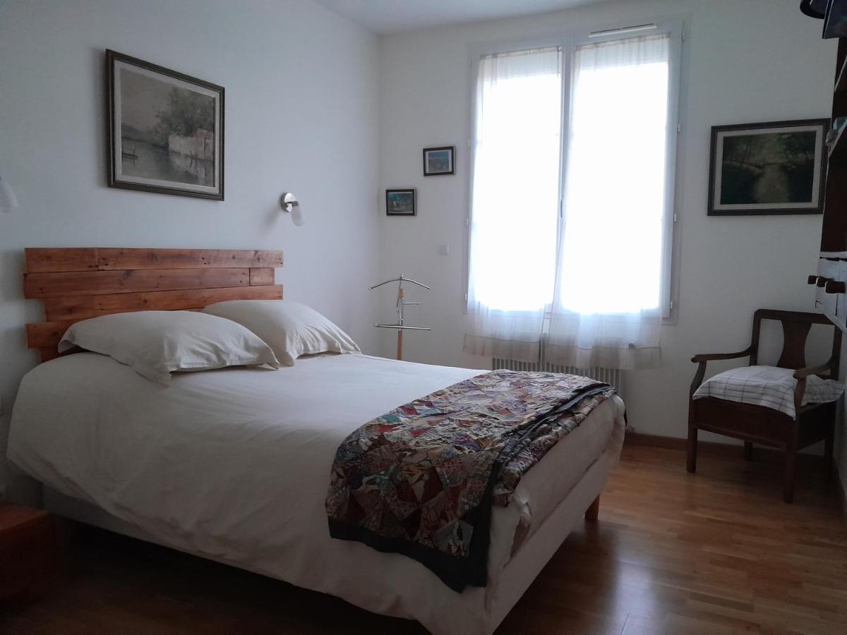La Pause Sous Le Pin B&B Chambres D'Hotes Capestang Exteriör bild