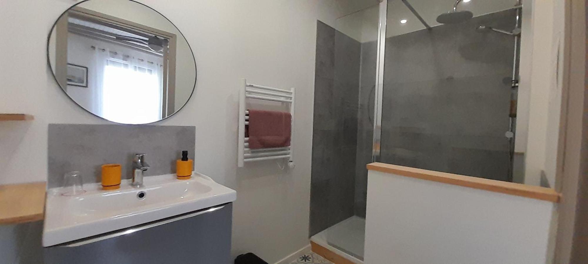 La Pause Sous Le Pin B&B Chambres D'Hotes Capestang Exteriör bild